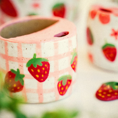 April | Berry Picnic Tumbler