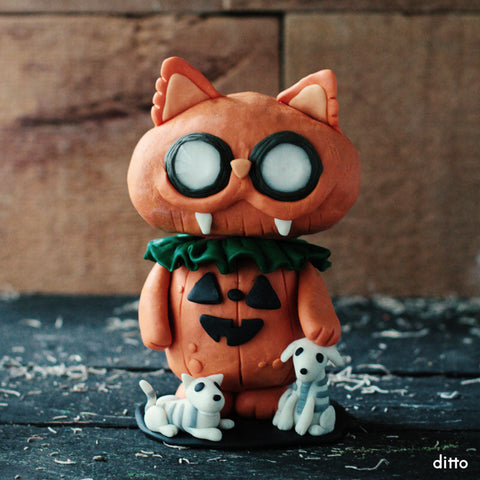 Pumpkin kitty night