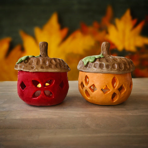 October | Cozy Acorn Glow