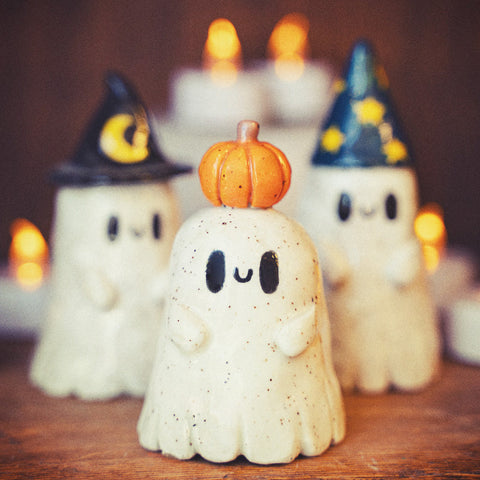 October | Little Ghosties
