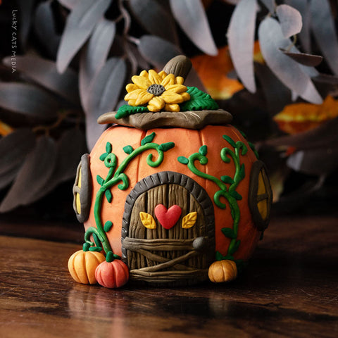 October | Pumpkin House
