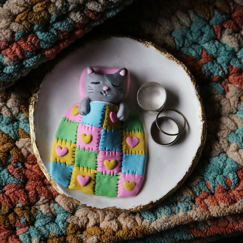 March | Patchwork Sleeping Kitty Dish