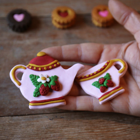 April | Strawberry Tea Mini Magnets